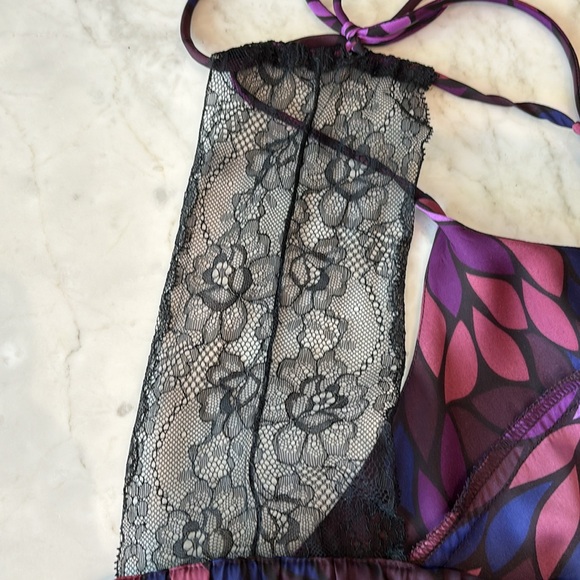 Aqua flowy top with back lace detailing size small - Picture 6 of 6